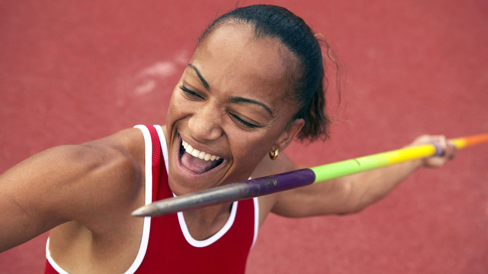 孙兴慜接管F1争冠战,当足球孤勇者驶入赛车终极弯道